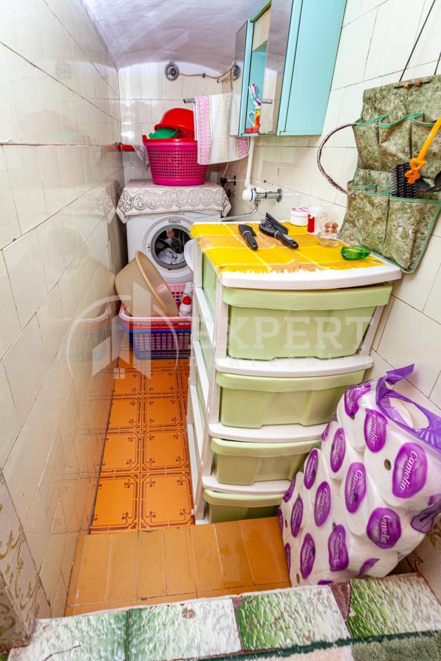 3.0. centar, stan u kući, 80m2