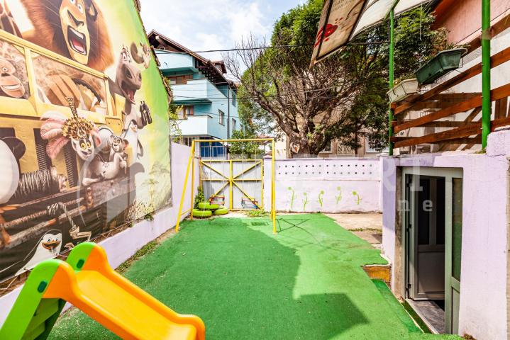 Kuća, centar grada, 156m2