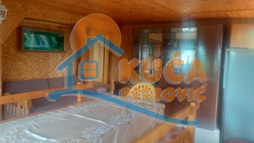 Odlična manja kuća 53m2, plac 471m2, Prolom Banja