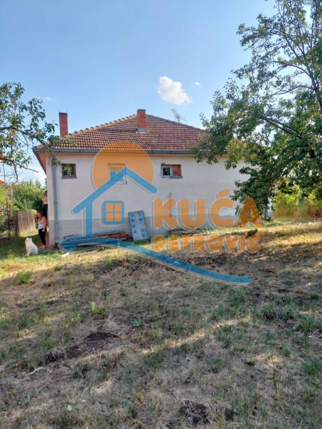 Porodična kuća, Kuršumlija, 10,5 ara plac