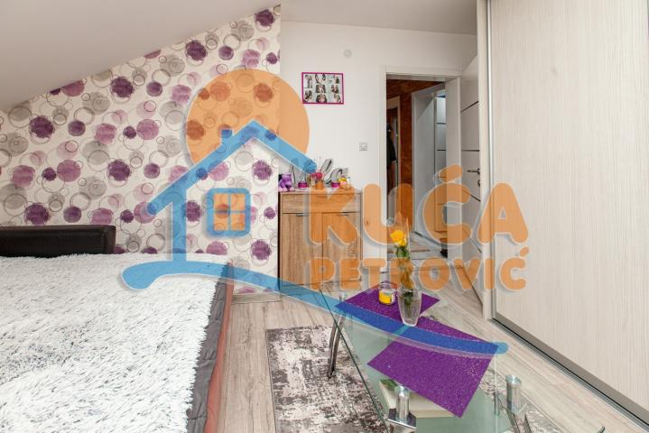 Sprat u kući, 75 m2,  Duvanište