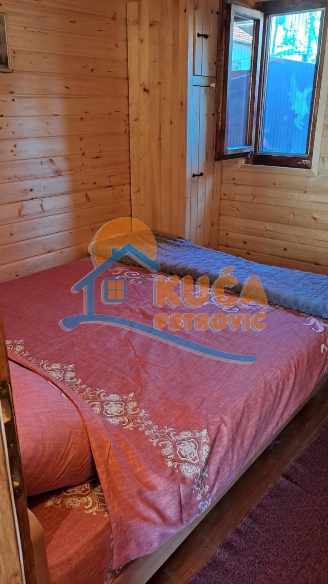 Izdaje se odlična kuća u Banji Topilo, 61m2