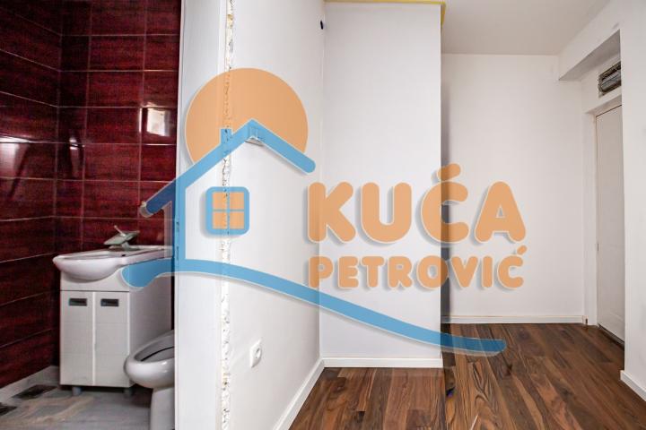 Dvosoban  stan, Palilulska  pijaca, VPR, 46 m2