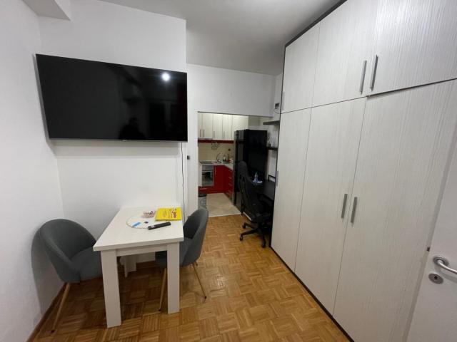 Garsonjera 22m Novi Sad Centar Jovana Subotića