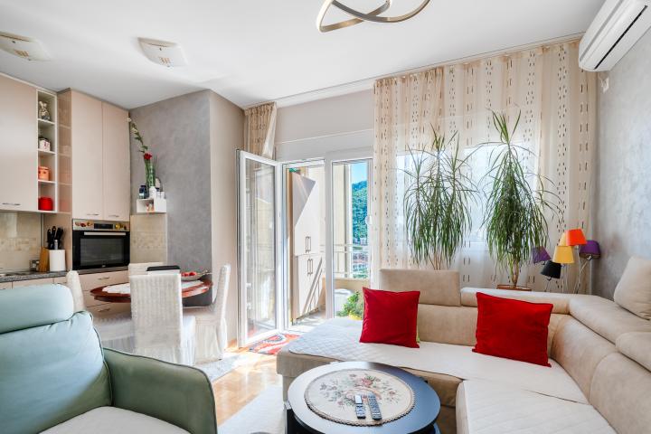 One-bedroom apartment – an excellent investment in Budva. 