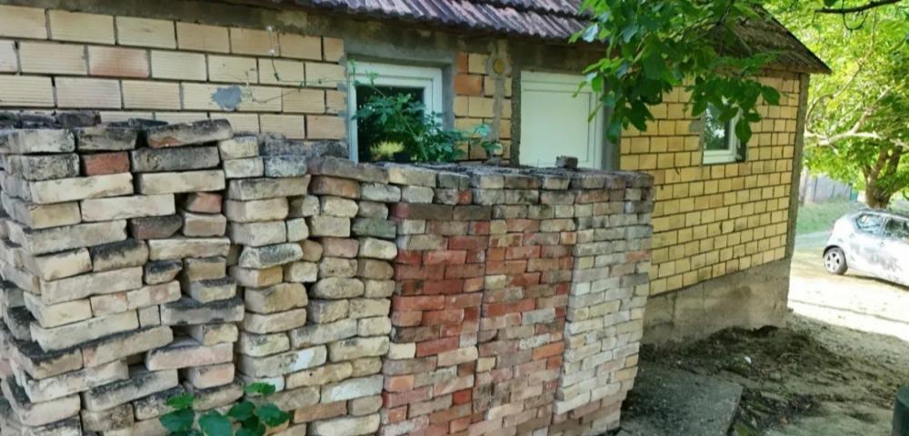 Plac Krcedin, put Janda 7700m2+materijal za izgradnju