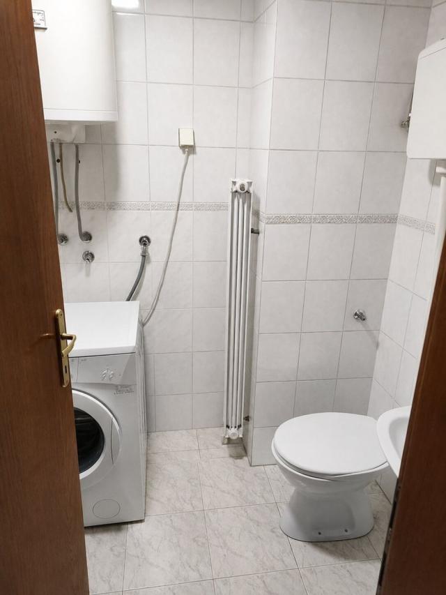 GRBAVICA – DANILA KIŠA, GARSONJERA SA TERASOM – 260 €