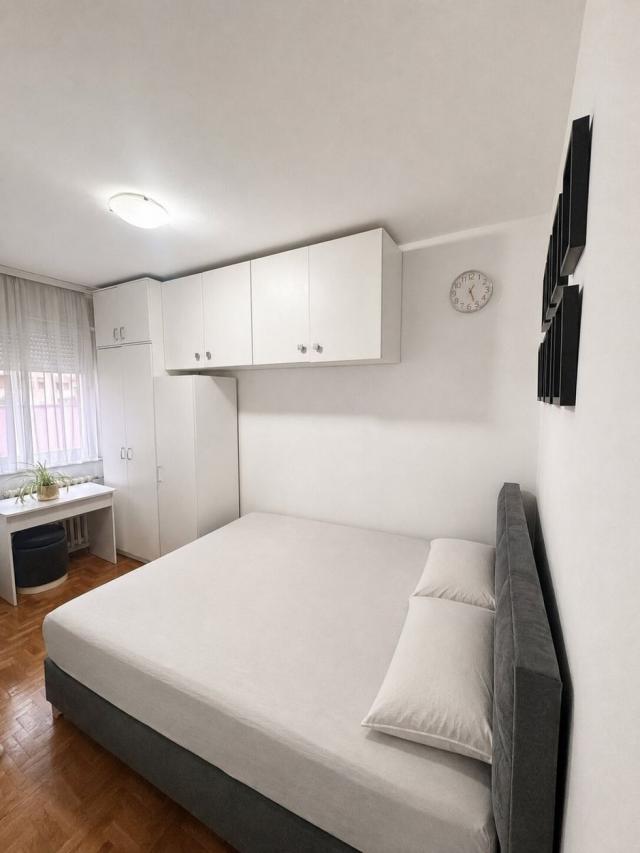 Nova Detelinara - uknjižen - I sprat -41m2