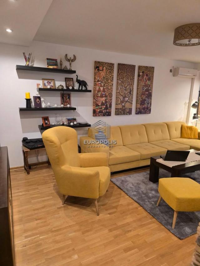 Prodaja 3.0 renoviran Bešanijska Kosa 2 ID#9735