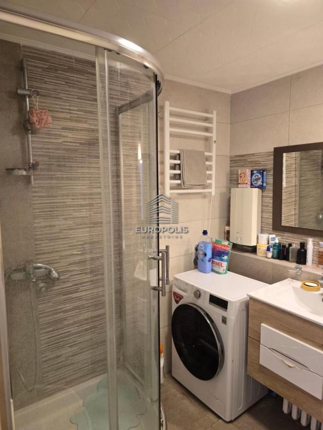 Prodaja 3.0 renoviran Bešanijska Kosa 2 ID#9735