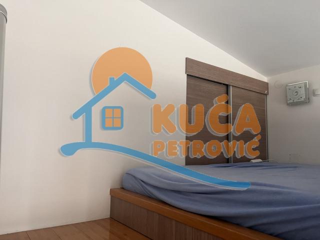 Izdaje se lux stan u blizini keja!