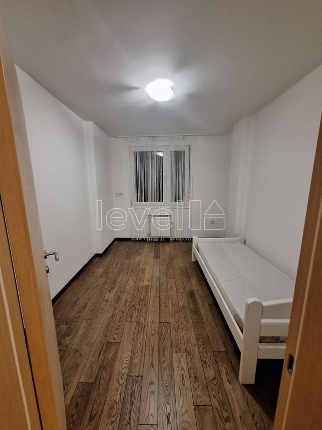 NOVI SAD - BULEVAR EVROPE - 86.00 m2