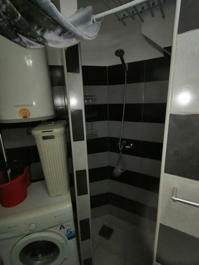 Namešten jednoiposoban stan 30m2 u vili na Telepu - Cvećarska