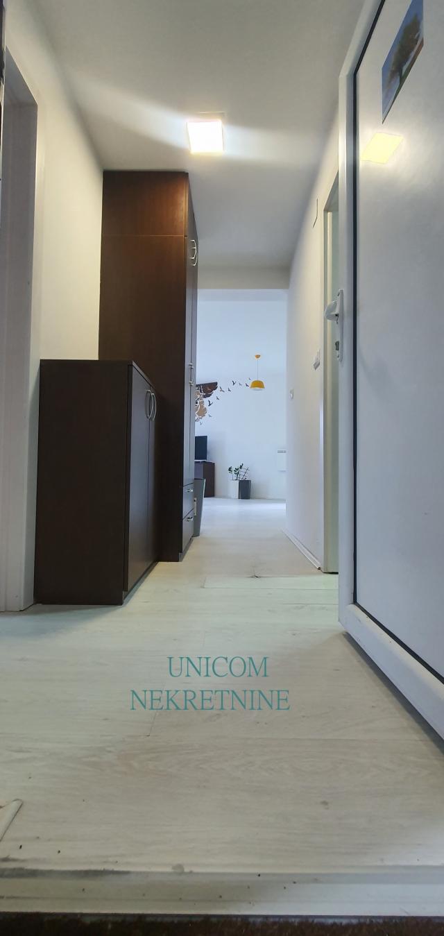 2.0  42m2+4m2 ostava + parking mesto - Divčibare
