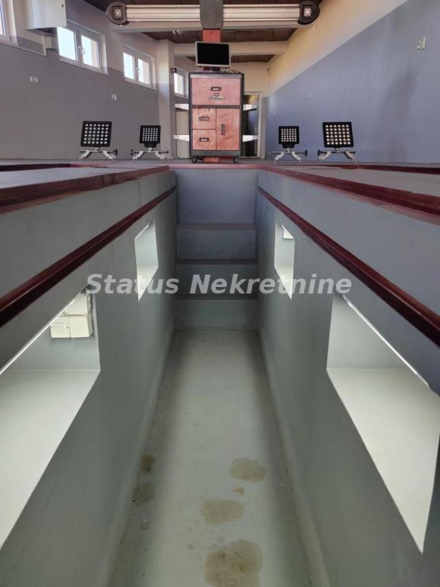 Rumenka-Poslovni Prostor 230m2+98m2 stambenog dela-pogodan za Servis ili Radionicu-065/385 8880