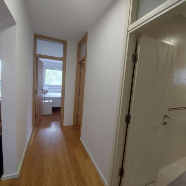 Novi Beograd - Blok 70 A - 3,0 s, 71 m2, renoviran, namešten stan