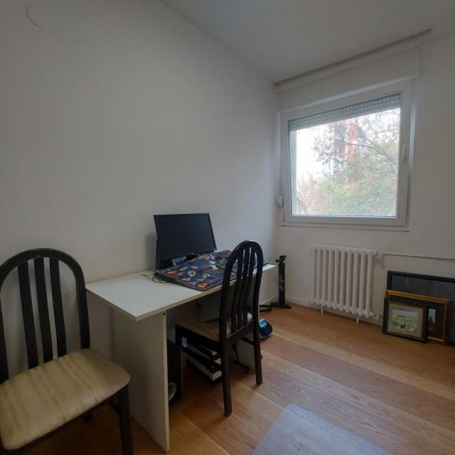 Novi Beograd - Blok 70 A - 3,0 s, 71 m2, renoviran, namešten stan