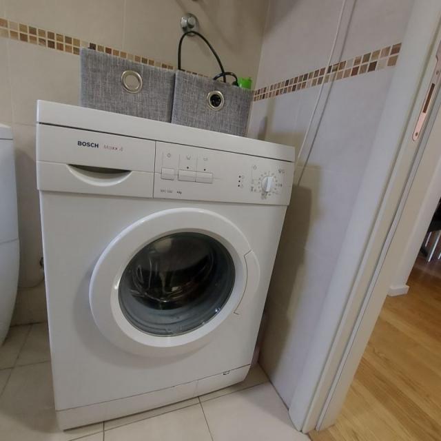 Novi Beograd - Blok 70 A - 3,0 s, 71 m2, renoviran, namešten stan