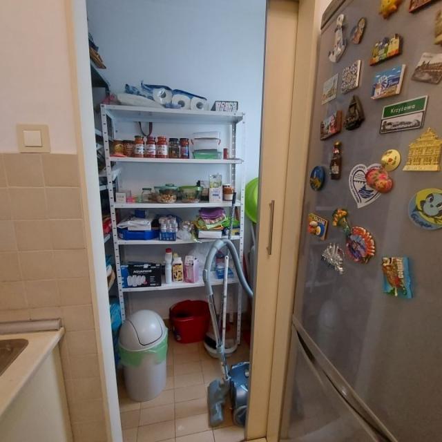 Novi Beograd - Blok 70 A - 3,0 s, 71 m2, renoviran, namešten stan