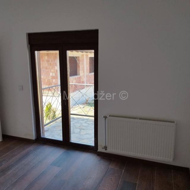 Zlatibor, Zova, 29m2, pr, terasa, uknj. 