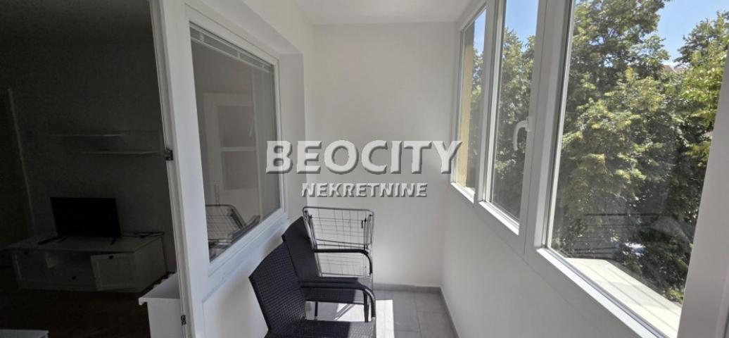 Novi Sad, Socijalno, Bulevar Kralja Petra I, 2.0, 56m2, 400EUR