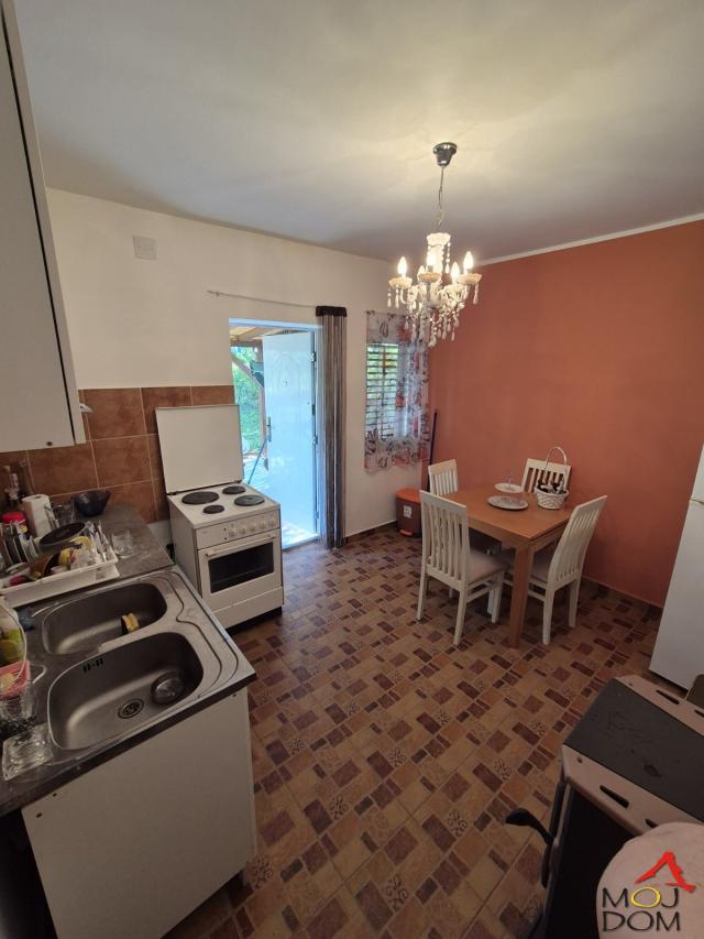 ČEREVIĆ - ČEREVIĆ - KUćA - 81 m2 - 95,000€