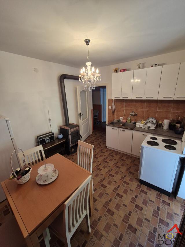 ČEREVIĆ - ČEREVIĆ - KUćA - 81 m2 - 95,000€