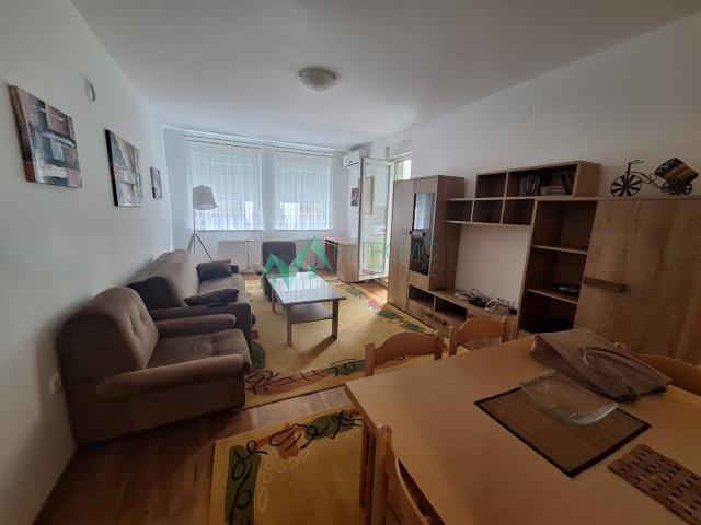 Izdavanje, Stan, 46m2 , Grbavica