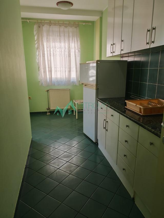 Izdavanje, Stan, 55m2 , Grbavica