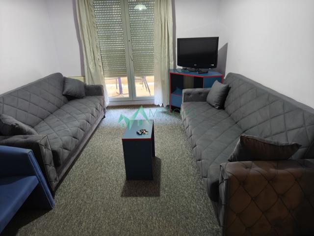 Izdavanje, Stan, 55m2 , Grbavica