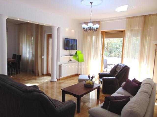 Komforan troiposoban stan u centru ID#8500