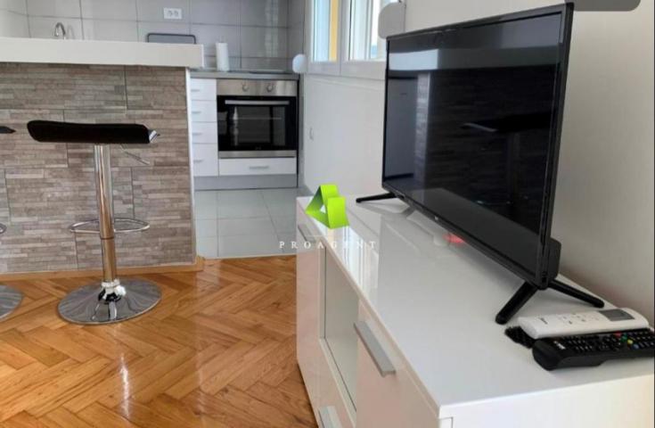 Jednoiposoban stan u pešačkoj zoni ID#8508