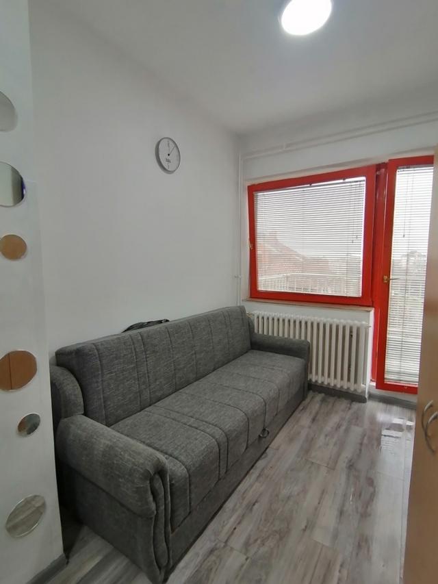 Nameštena garsonjera 19m2, terasa, klima - Futoški Put