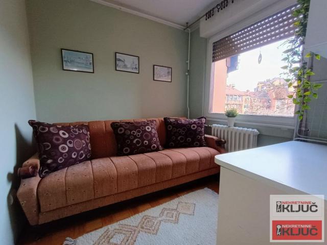 Trosoban stan 70 m², Novo Naselje, Novi Sad