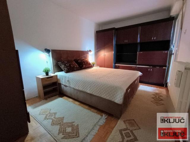 Trosoban stan 70 m², Novo Naselje, Novi Sad