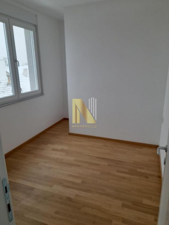 Izdaje se poslovni prostor – Telep, odlična lokacija