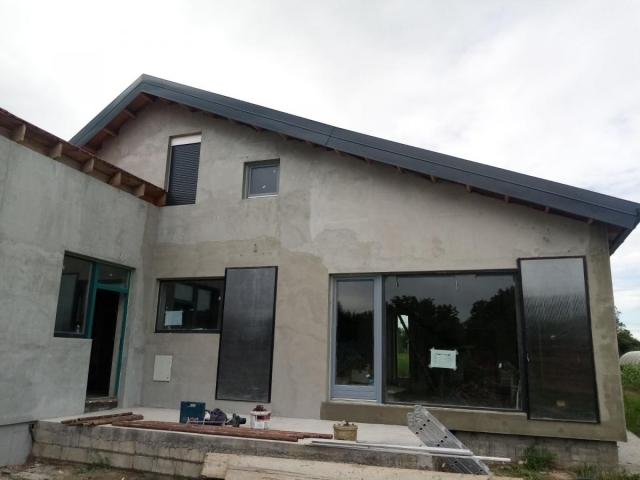 Krčedin,  kuća 163m2 , 19 ari placa pod voćnjakom