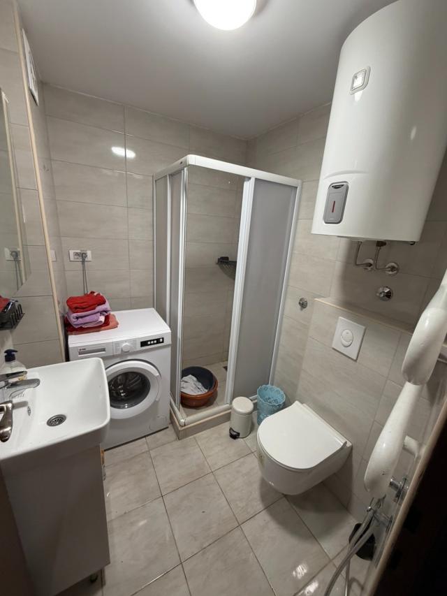 Hotel YU, Aleksinačkih rudara, 67m2, 2.0, 1/4
