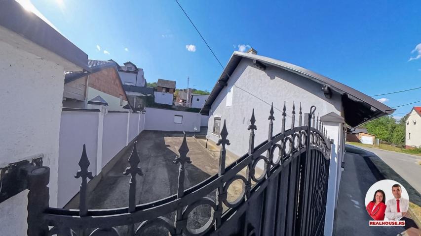 Prizemna kuća na lakat u Vrdniku