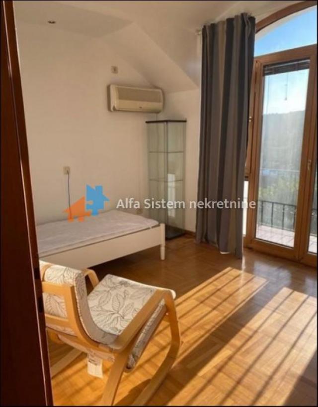 Izdavanje, Stan, Dedinje