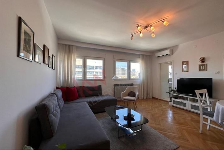 
				Porodični dupleks | 92 m² + 12 m² terasa I| pogled ka Beogradu na vodi
			