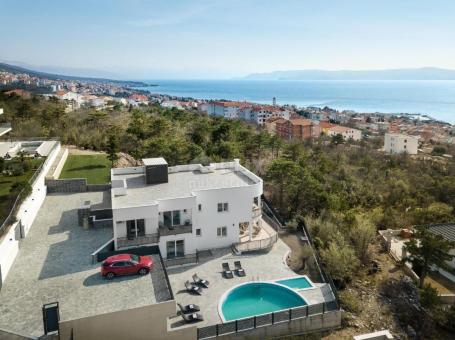 CRIKVENICA - Impressive villa with sea view!