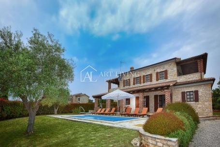 Poreč-surroundings, Charming stone villa with a pool in a rustic style