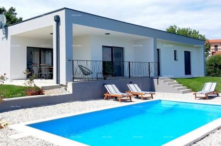 Kuća Prodaje se prizemna kuća s bazenom u okolici Marčane