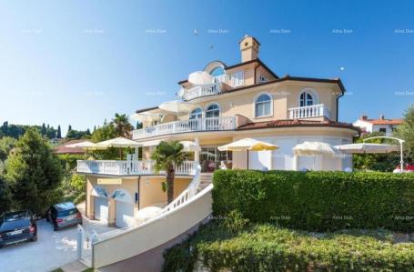 House House with apartments for sale, Premantura