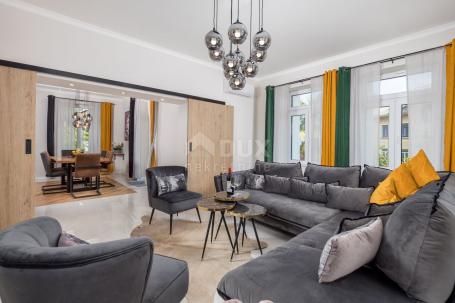 OPATIJA, LOVRAN – Exklusive Wohnung in einer österreichisch-ungarischen Villa, 120 m2 mit Meerblick,