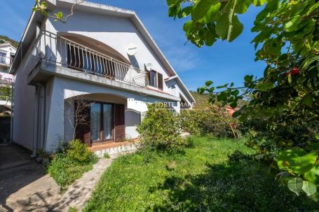 House for sale in Hercef Novi, Gomila area