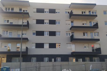 Split, Žnjan, novogradnja, stan od 58 m2 + 2 parking mjesta + ostava
