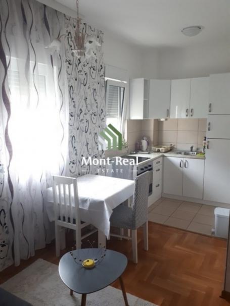  Two bedroom apartment for rent in Maslinjak, Budva