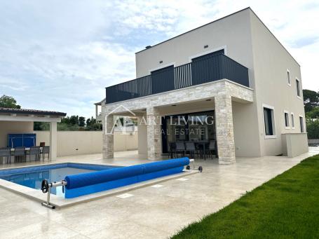 Istria, Umag - surroundings, modern villa with pool, 700 m from the sea